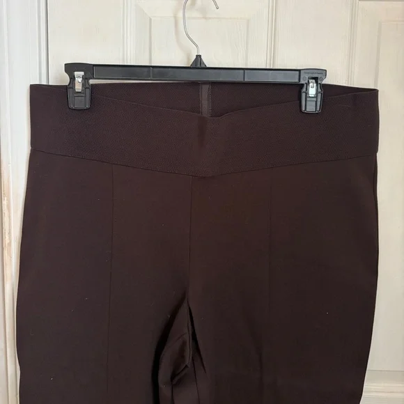 Nygard Slims by Peter Nygard Straight Leg Cropped Pull-On Pants in Brown - Picture 3 of 8